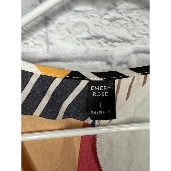 Emery Rose geometric print dress size L. - Picture 3 of 6